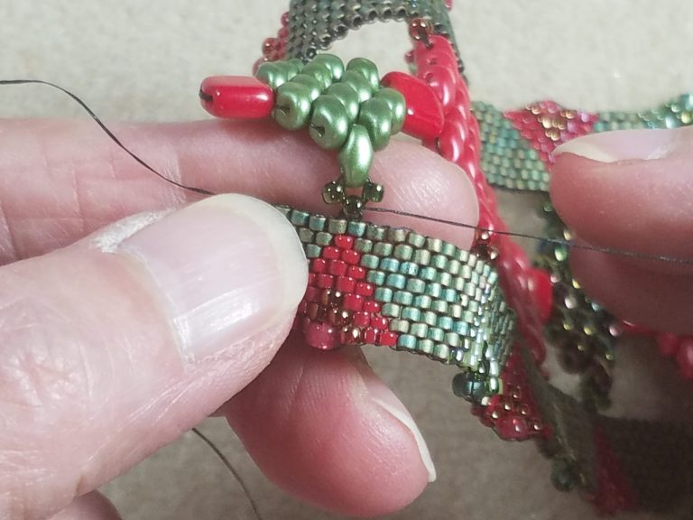 Ruffled Peyote Cuff Bracelet – Embellishing and Finishing the Bracelet ...