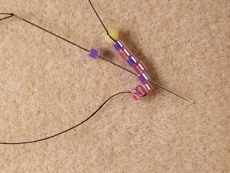 Bead Weaving 101 – Square Stitch Basics – The Alluring Bead Boutique