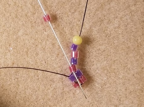 Bead Weaving 101 – Square Stitch Basics – The Alluring Bead Boutique
